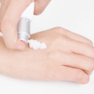 O2 White Essence by Storyderm
