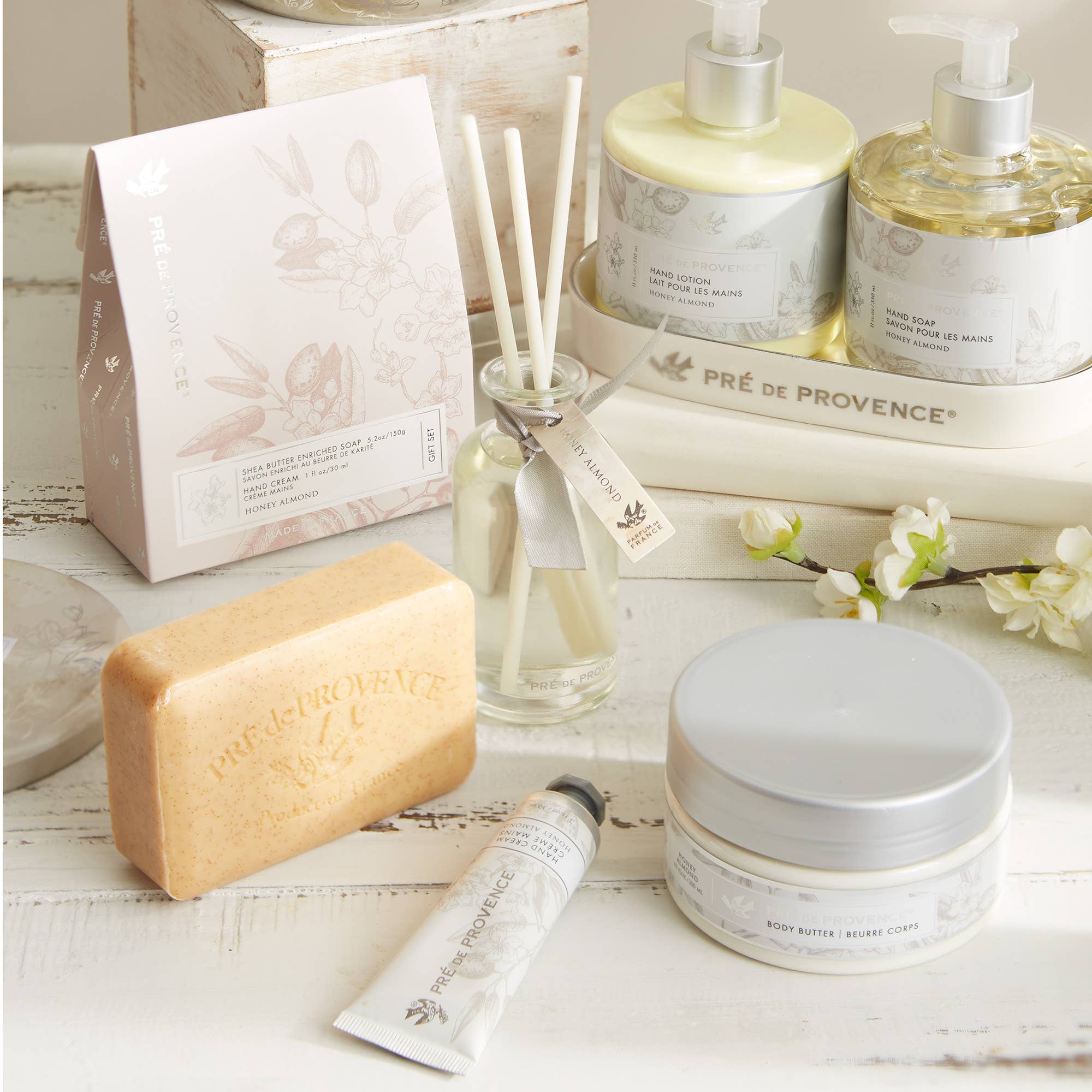 Honey Almond Soap Bar - 250 g: 250g